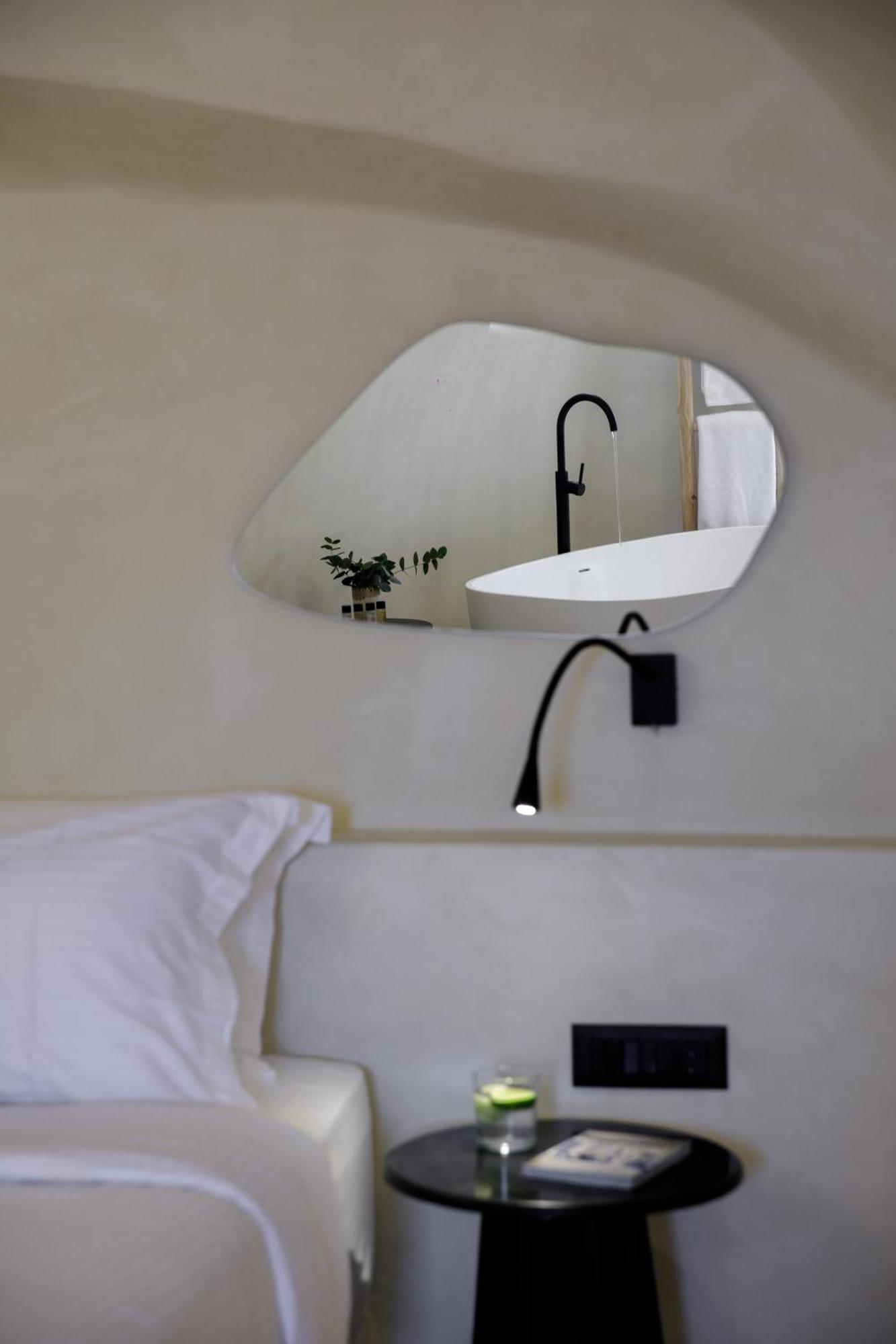 Annouso Villa With Hot Tub By Caldera Houses 伊亚 外观 照片